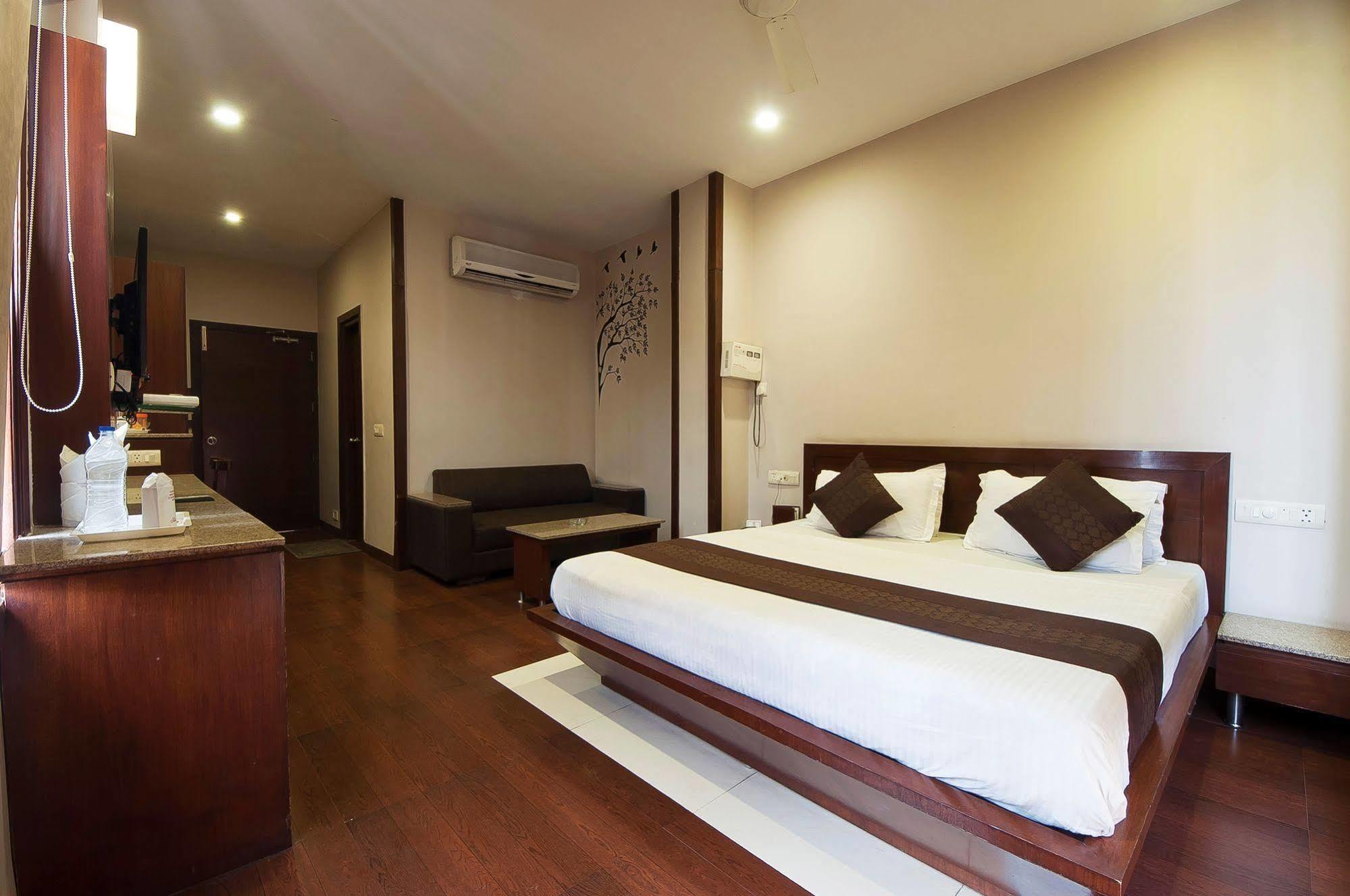 Fabhotel Basera อัมริตสา ภายนอก รูปภาพ