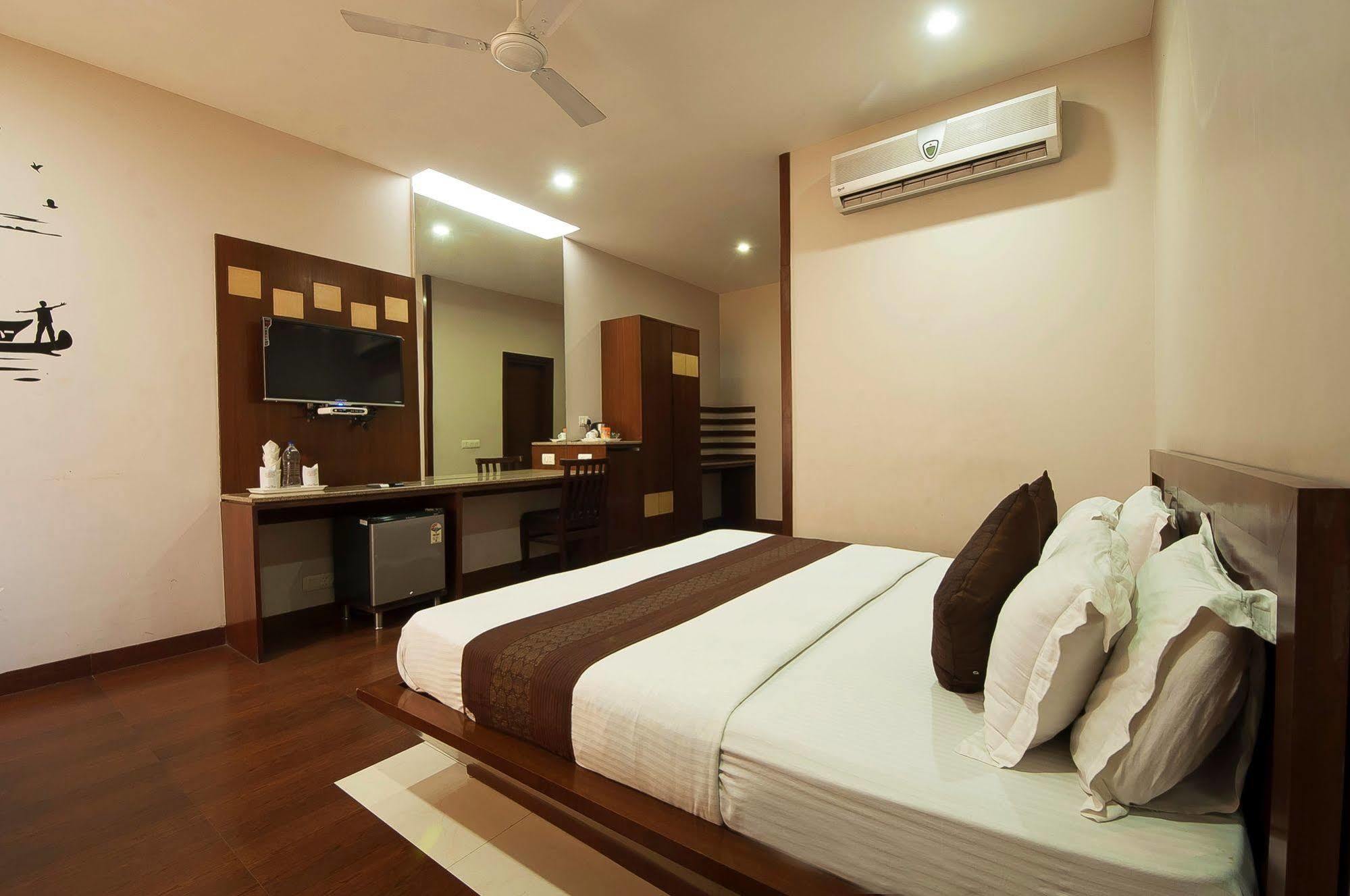 Fabhotel Basera อัมริตสา ภายนอก รูปภาพ